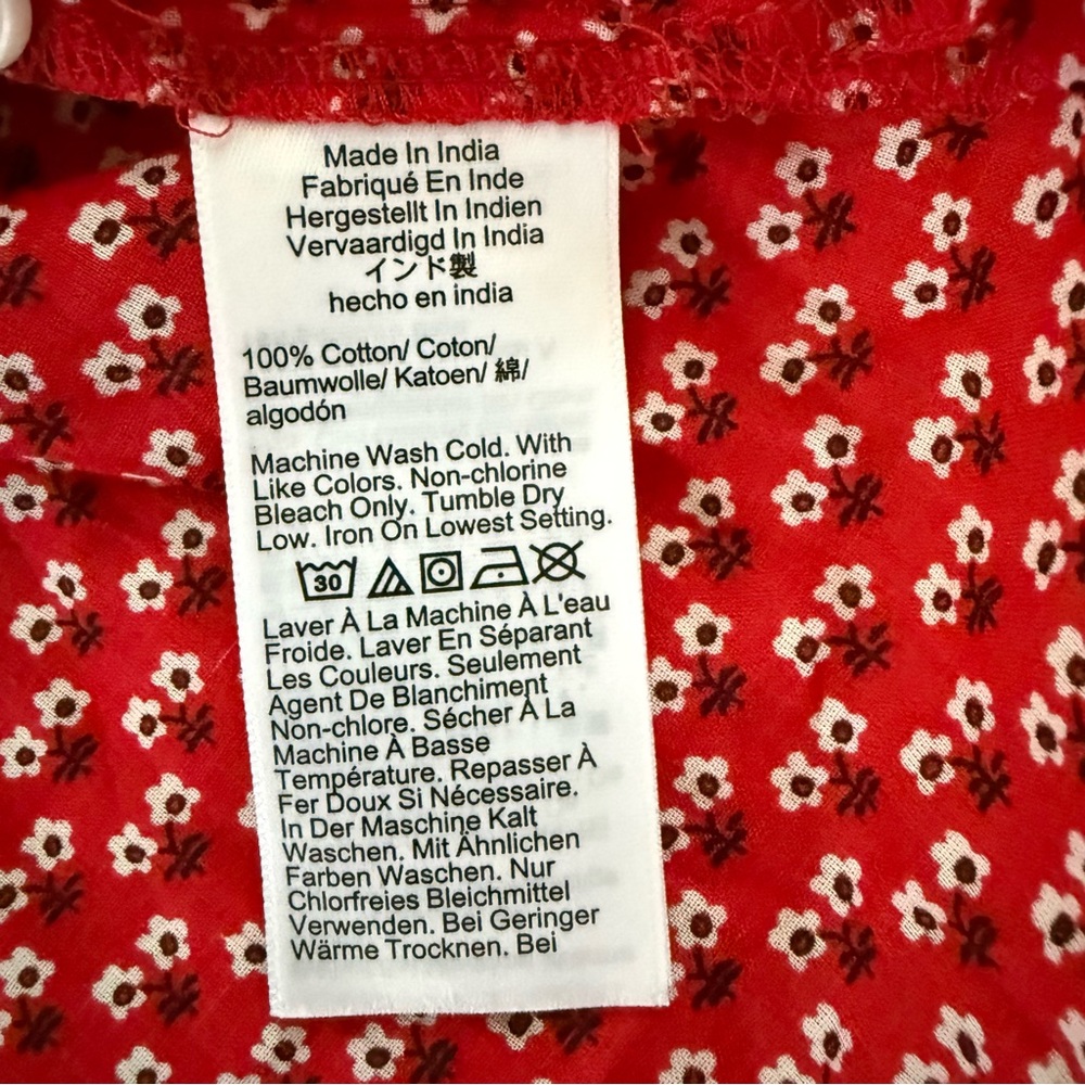 J Crew Flutter Sleeve Red Tiny Floral Print Top Small - Picture 3 of 6